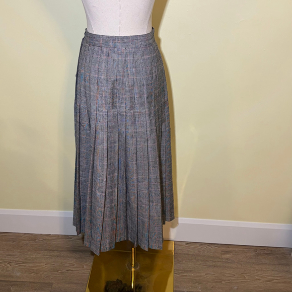 Highland Queen Vintage Pleated Grey Plaid Long Skirt, SZ 6 27" waist - Picture 4 of 9